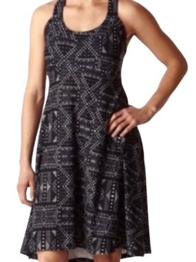Prana Black and white racer back sport dress size small